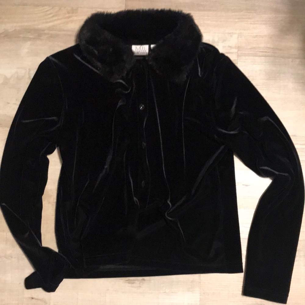 Velvet black top